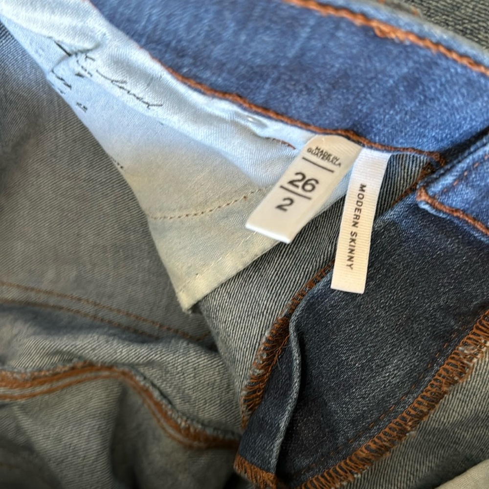 LOFT Modern Skinny denim sz 26 or 2 so nice! Vintage hem